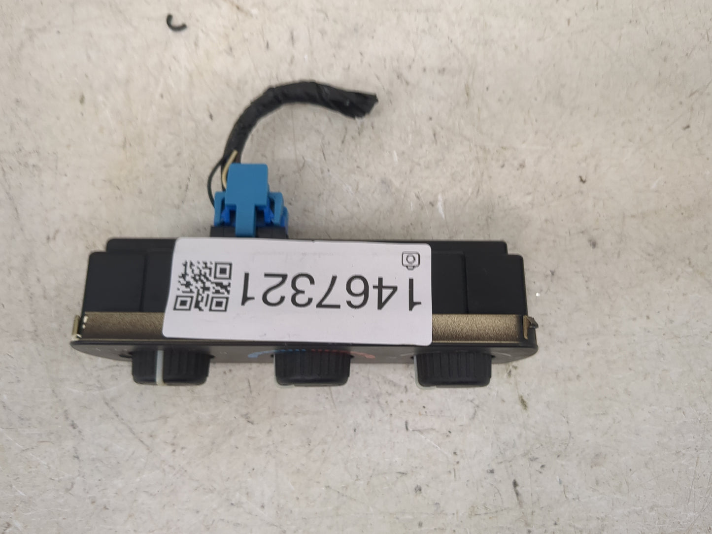 2003-2006 Chevrolet Tahoe Climate Control Module Temperature AC/Heater Replacement P/N:15763047 Fits Fits 2003 2004 2005 200