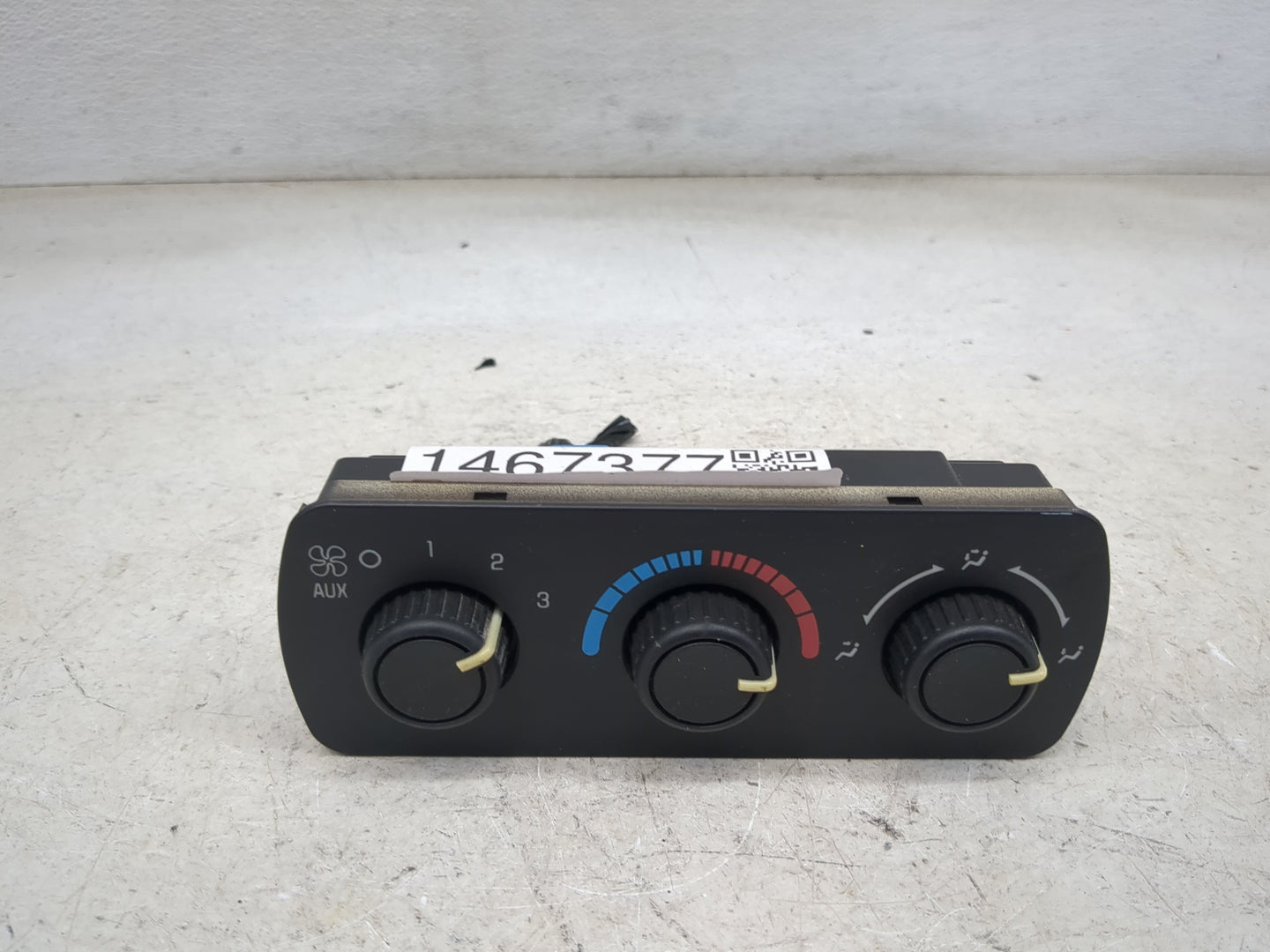 2003-2006 Chevrolet Tahoe Climate Control Module Temperature AC/Heater Replacement P/N:15763046 Fits Fits 2003 2004 2005 200