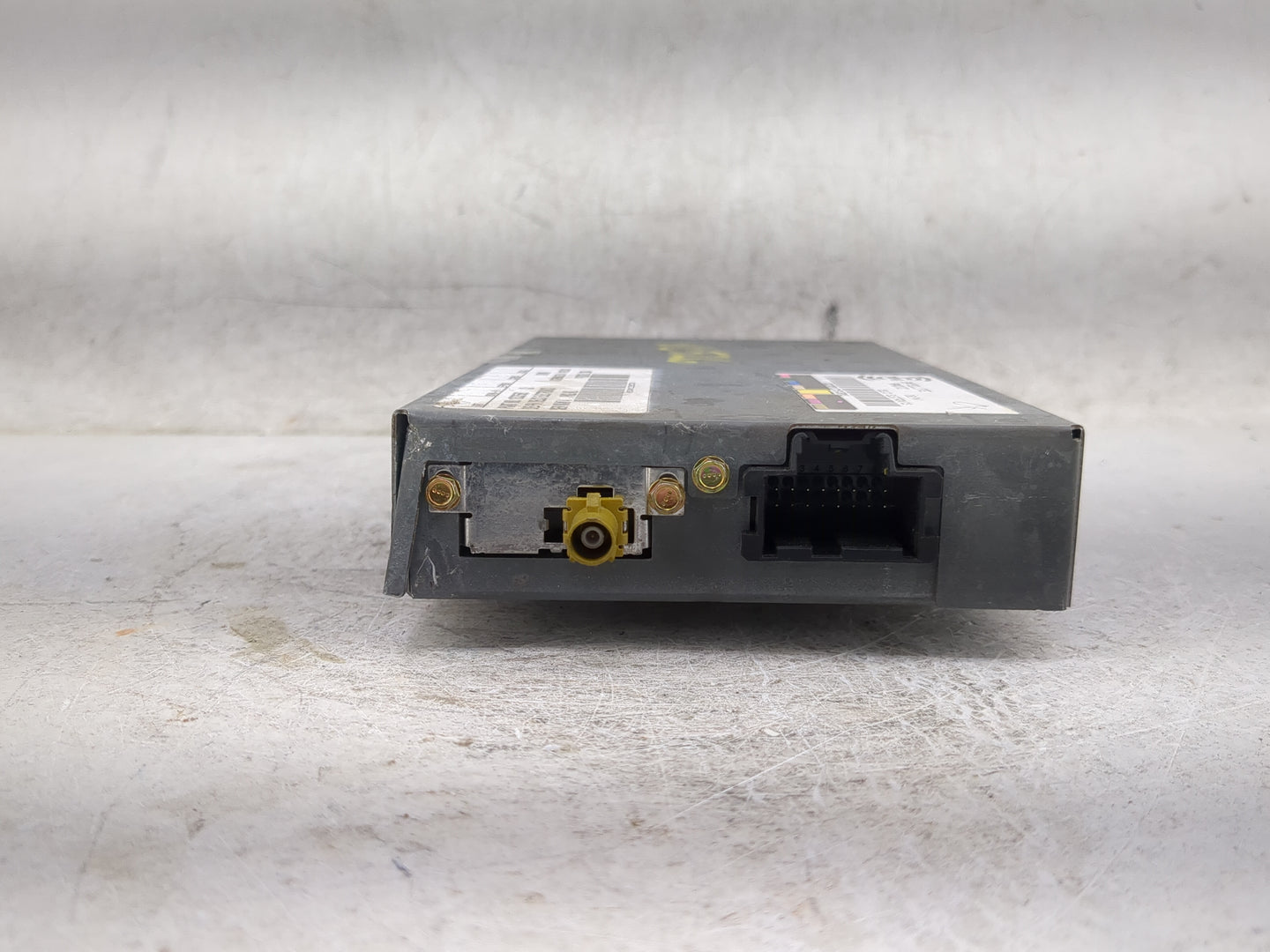 2004-2005 Chevrolet Tahoe Tuner Satellite Receiver 10333560 - Oemusedautoparts1.com