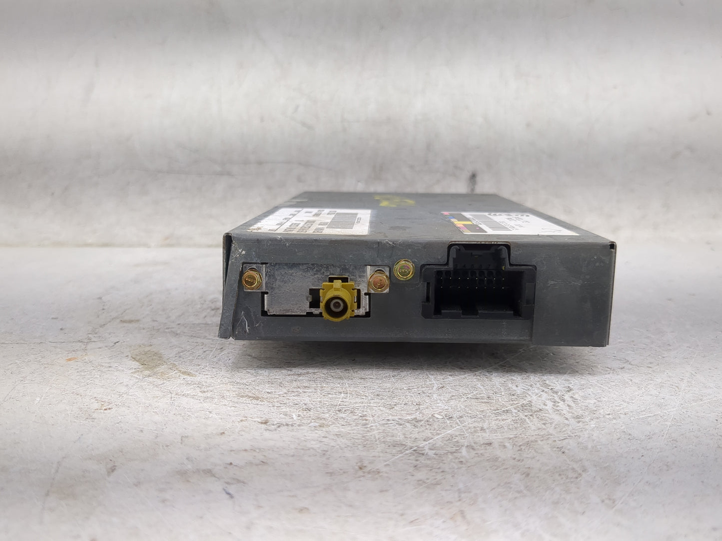 2004-2005 Chevrolet Tahoe Tuner Satellite Receiver 10333560 - Oemusedautoparts1.com