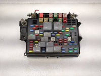 2003-2006 Chevrolet Tahoe Fusebox Fuse Box Panel Relay Module P/N:15201930-02 Fits Fits 2003 2004 2005 2006 OEM Used Auto Pa