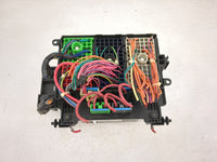 2003-2006 Chevrolet Tahoe Fusebox Fuse Box Panel Relay Module P/N:15201930-02 Fits Fits 2003 2004 2005 2006 OEM Used Auto Pa