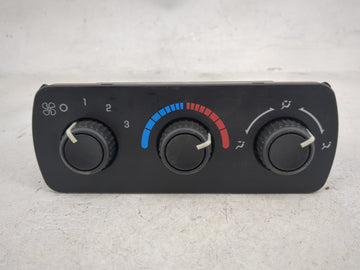 2003-2006 Chevrolet Tahoe Climate Control Module Temperature AC/Heater Replacement P/N:15763047 Fits Fits 2003 2004 2005 200
