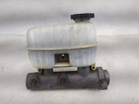 2004-2006 Chevrolet Tahoe Brake Master Cylinder 1490954 - Oemusedautoparts1.com