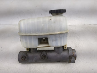compare product 2004-2006 Chevrolet Tahoe Brake Master Cylinder 1490954