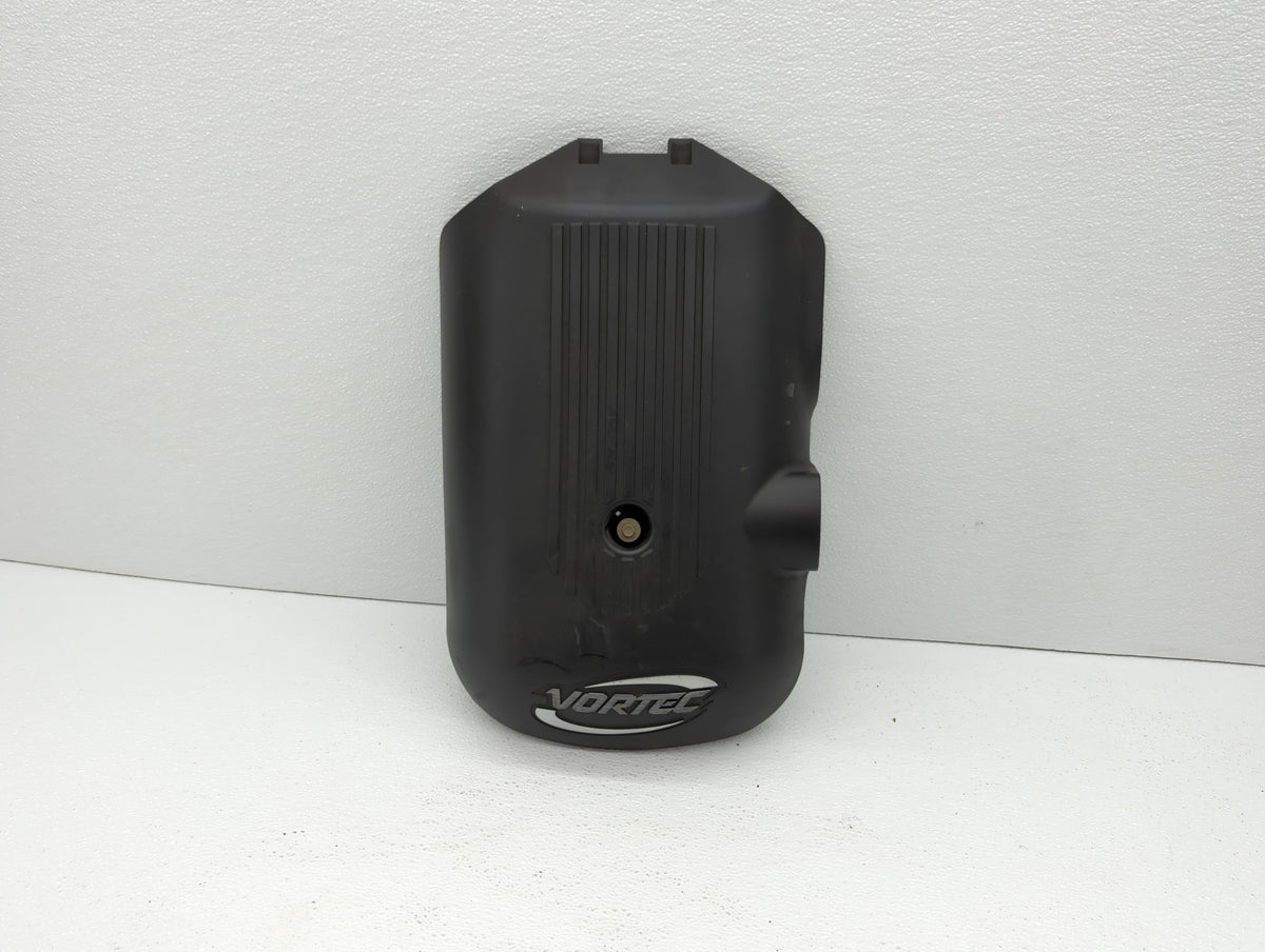 2004 Chevrolet Tahoe Engine Cover Black - Oemusedautoparts1.com