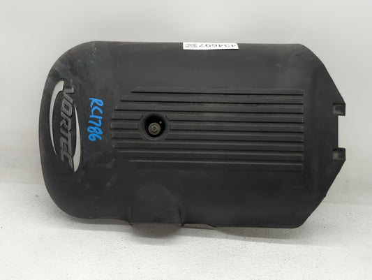 2004 Chevrolet Tahoe Engine Cover - Oemusedautoparts1.com
