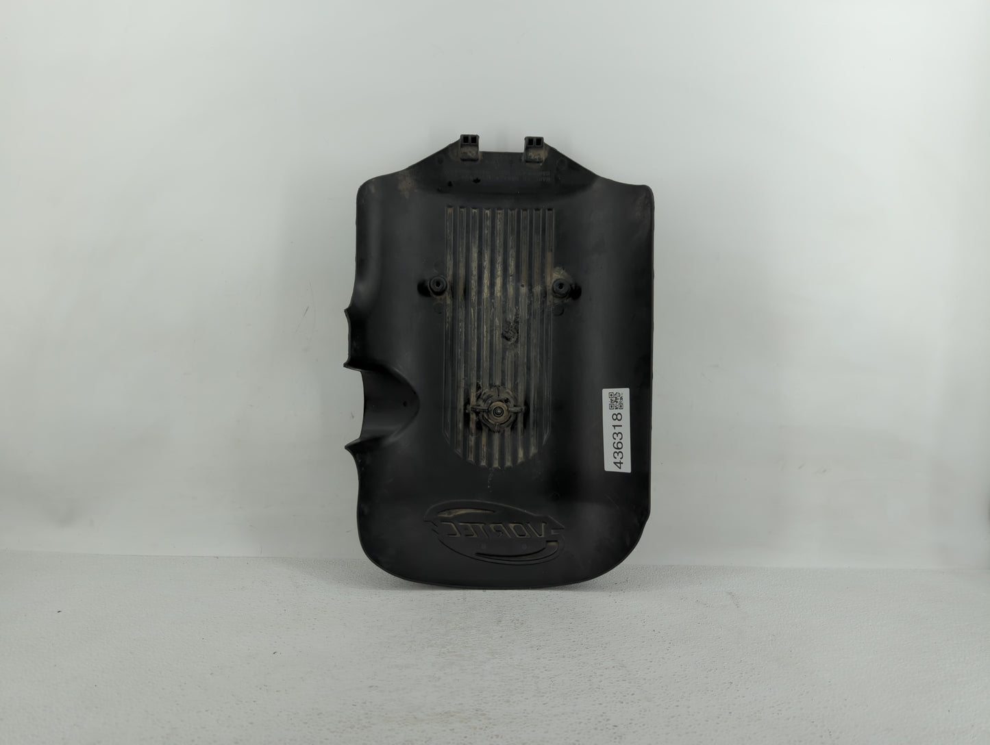 2004 Chevrolet Tahoe Engine Cover - Oemusedautoparts1.com
