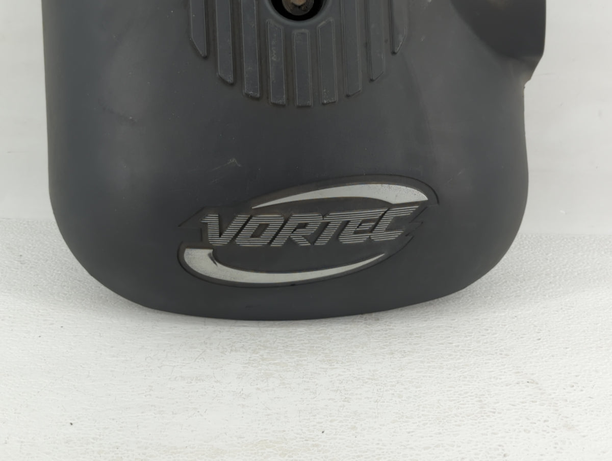 2004 Chevrolet Tahoe Engine Cover 440865 - Oemusedautoparts1.com