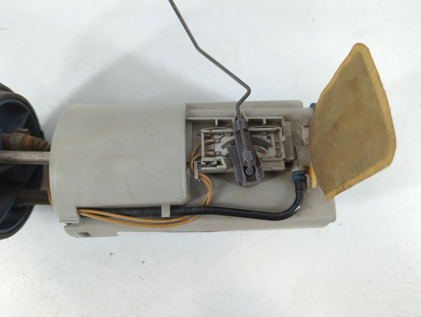 2002-2004 Chevrolet Tahoe Electrical Gas Fuel Pump Assembly - Oemusedautoparts1.com