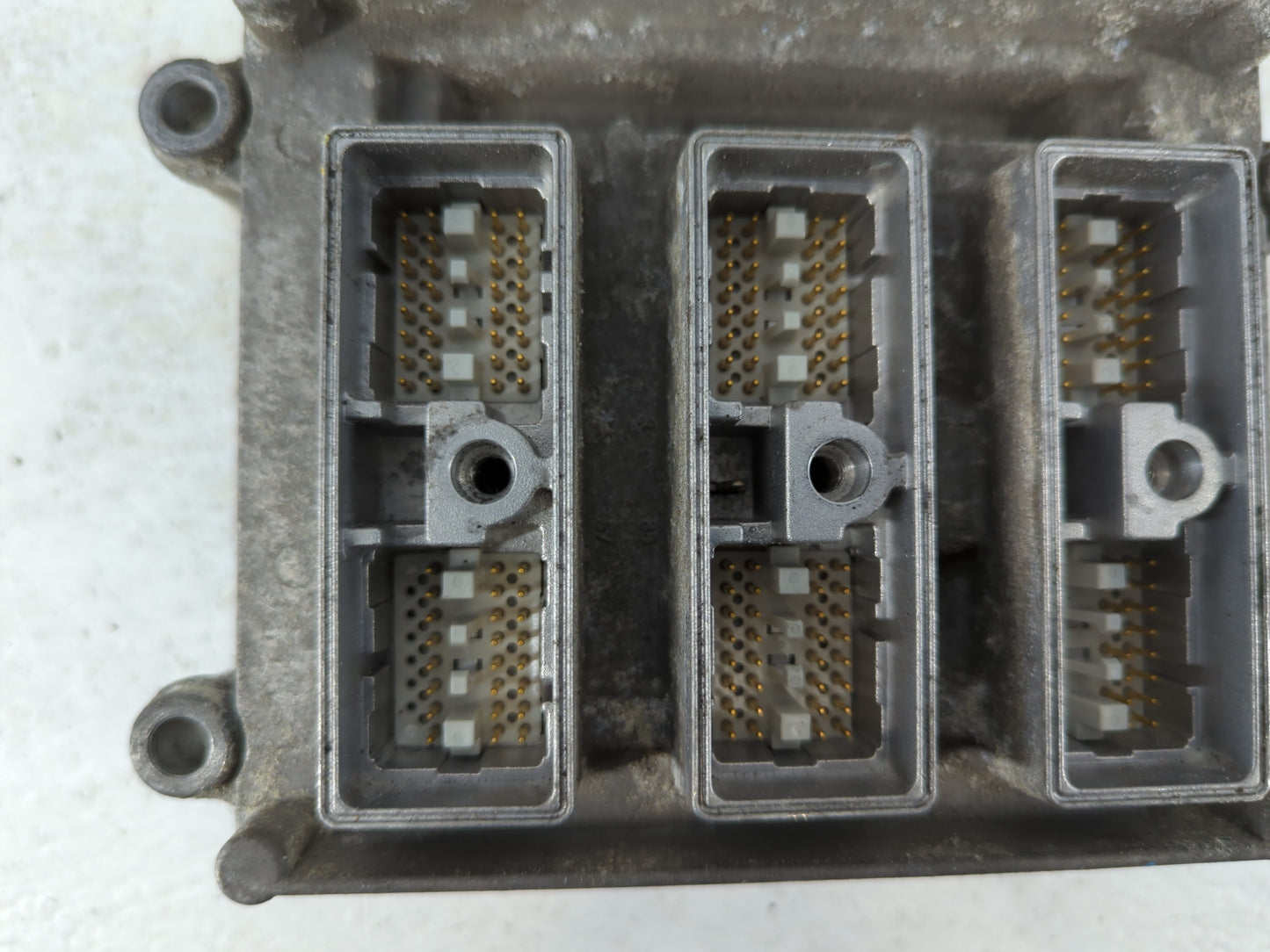 2004 Chevrolet Trailbazer Ext PCM Engine Control Computer ECU ECM PCU OEM P/N:12574976 12573576 Fits Fits 2003 2005 2006 OEM
