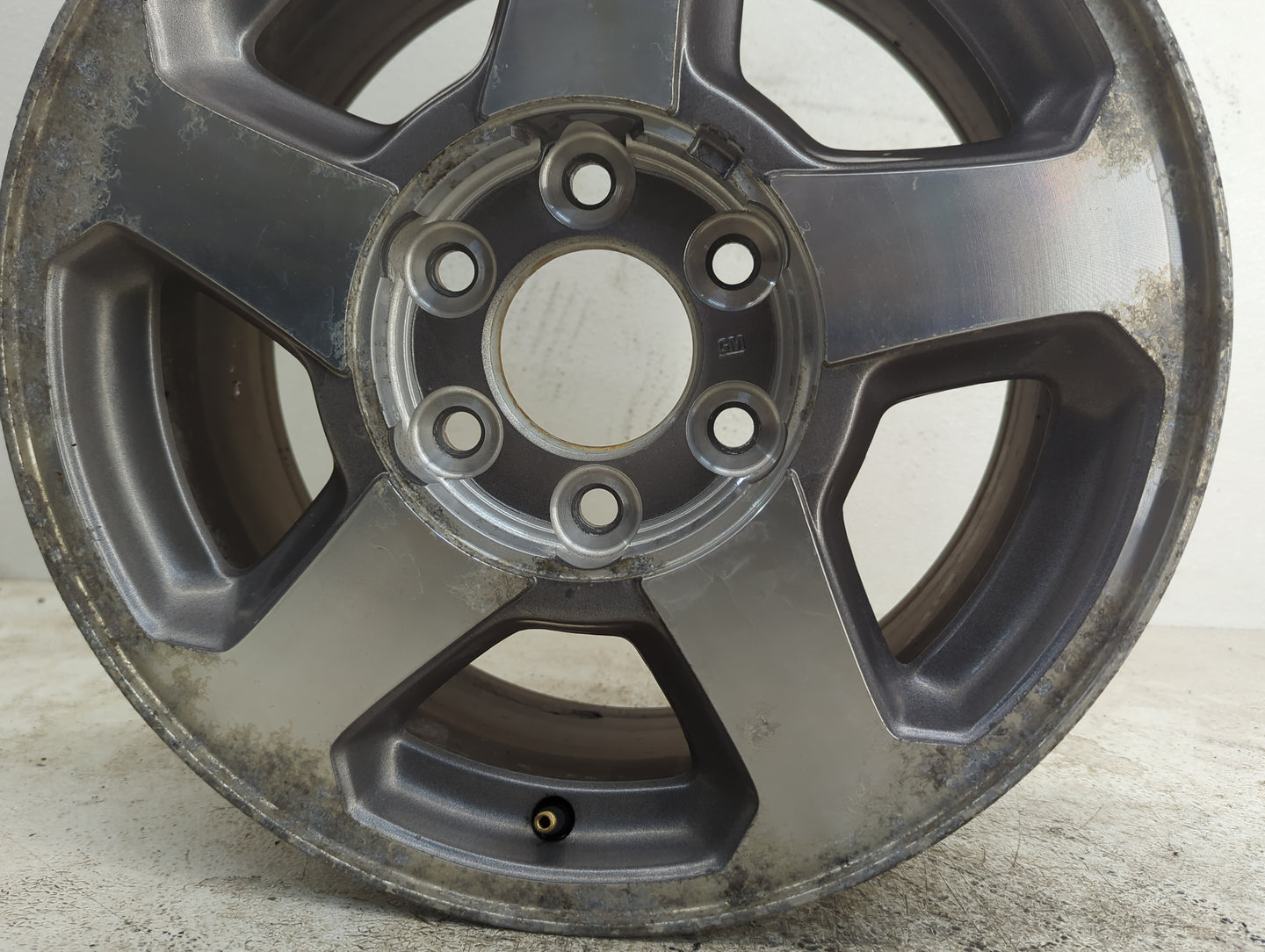 2002-2006 Chevrolet Trailblazer Oem Wheel Rim 1188775 - Oemusedautoparts1.com