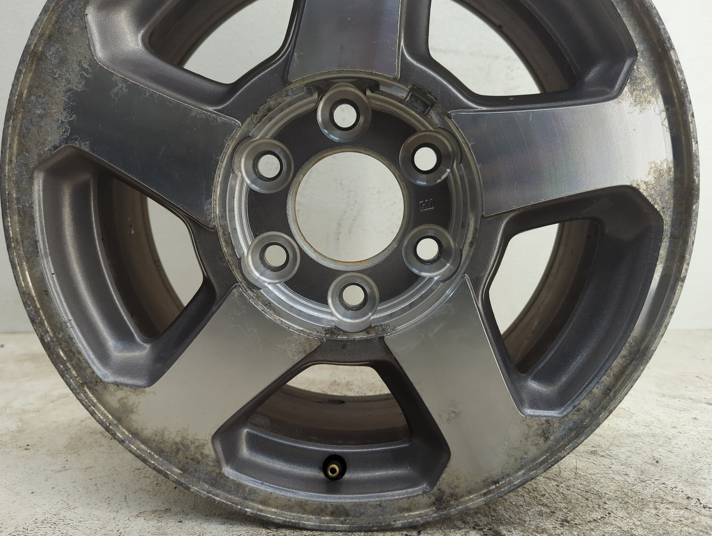 2002-2006 Chevrolet Trailblazer Oem Wheel Rim 1188775 - Oemusedautoparts1.com