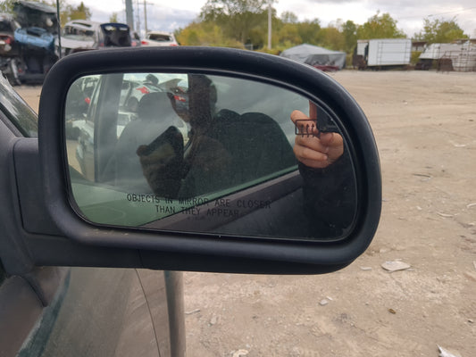 2002-2005 Chevrolet Trailblazer Passenger Side View Mirror - Right Door Mirror OEM Used - Oemusedautoparts1.com