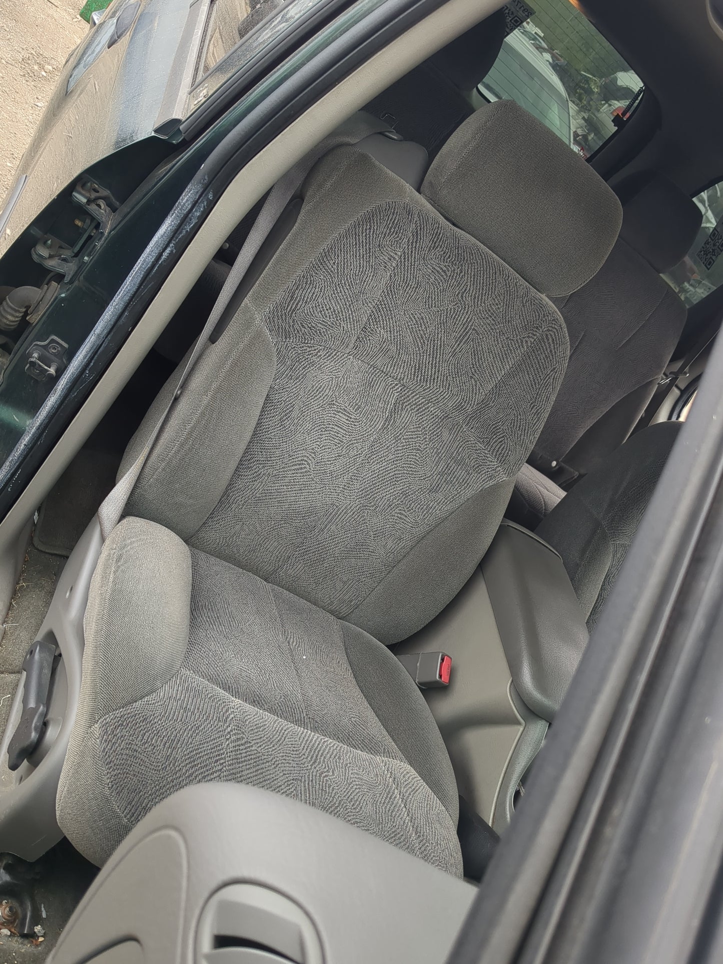 2004 Chevrolet Trailblazer Passenger Front Seat Oem 1190143 - Oemusedautoparts1.com