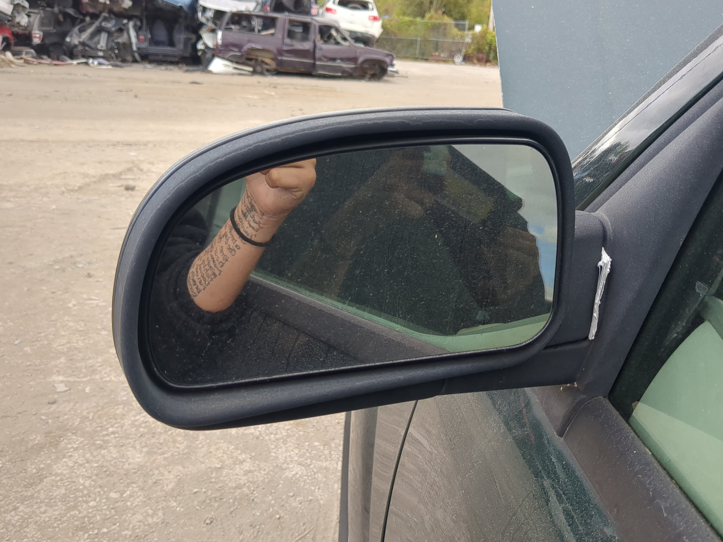2002-2009 Chevrolet Trailblazer Driver Side View Mirror - Left Door Mirror OEM Used - Oemusedautoparts1.com