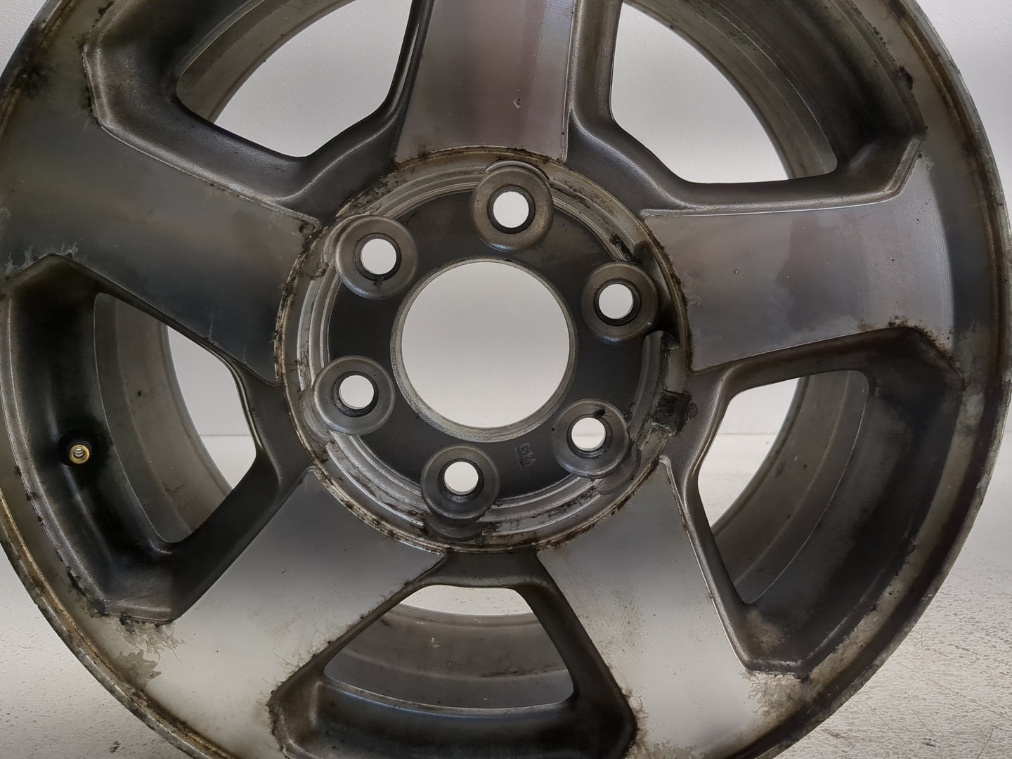 2002-2009 Chevrolet Trailblazer Oem Wheel Rim 1229379 - Oemusedautoparts1.com