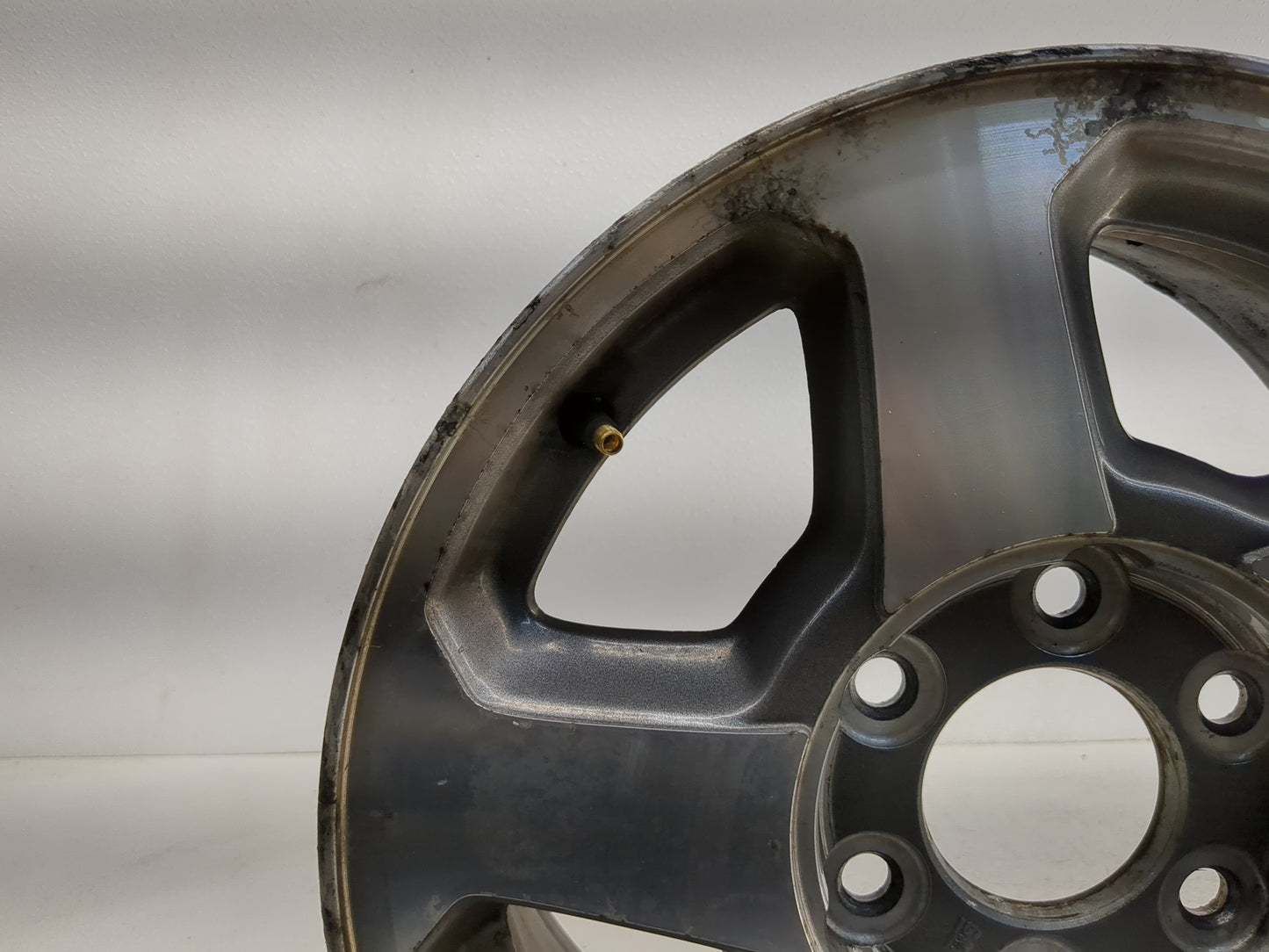 2002-2009 Chevrolet Trailblazer Oem Wheel Rim - Oemusedautoparts1.com