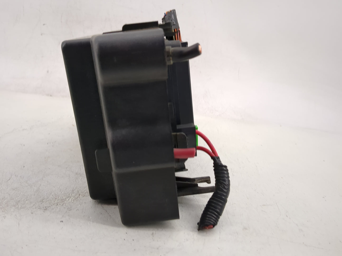 2004-2005 Chevrolet Trailblazer Fusebox Fuse Box Panel Relay Module Fits Fits 2004 2005 OEM Used Auto Parts - Oemusedautopar