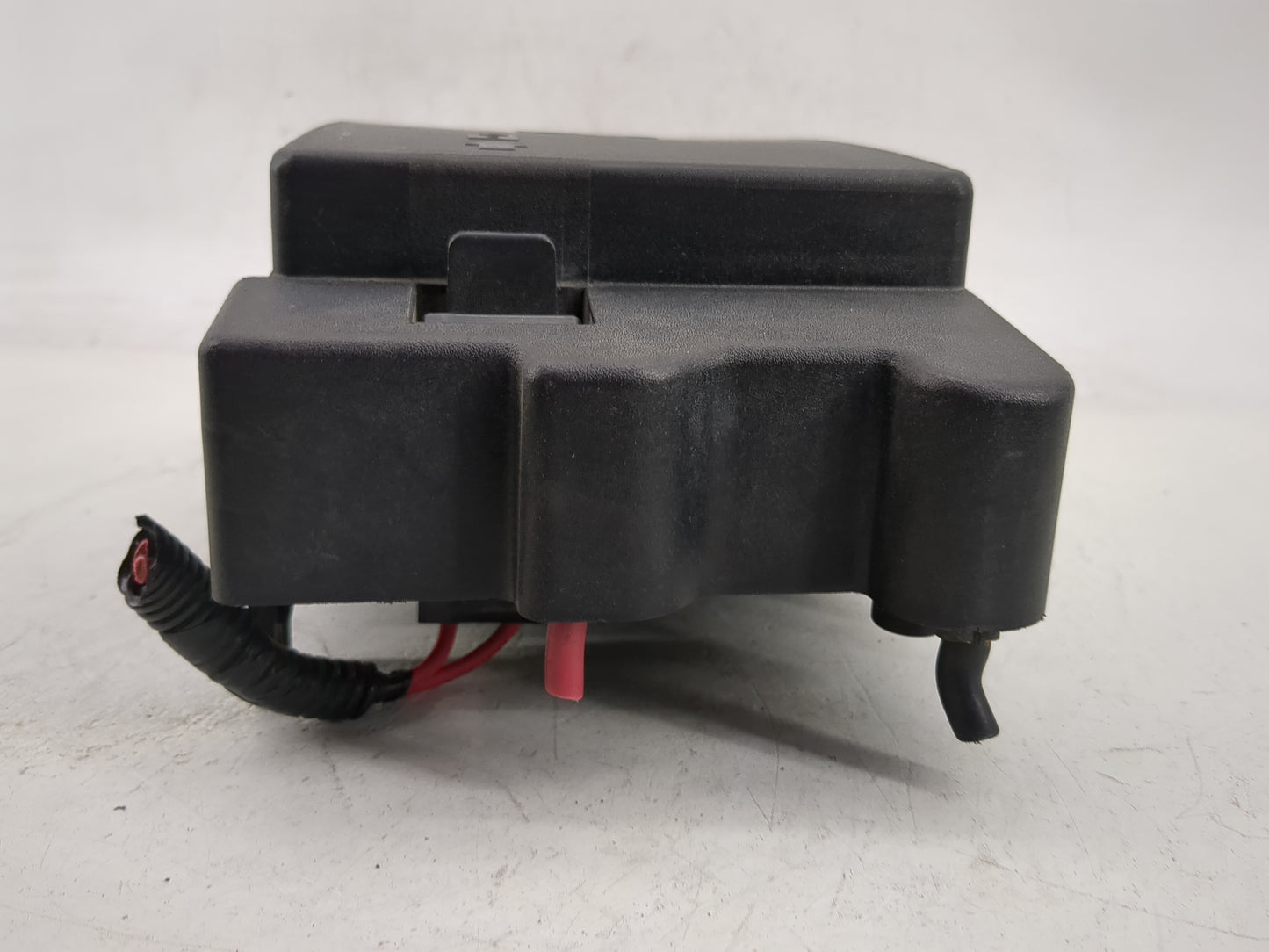 2004-2005 Chevrolet Trailblazer Fusebox Fuse Box Panel Relay Module Fits Fits 2004 2005 OEM Used Auto Parts - Oemusedautopar