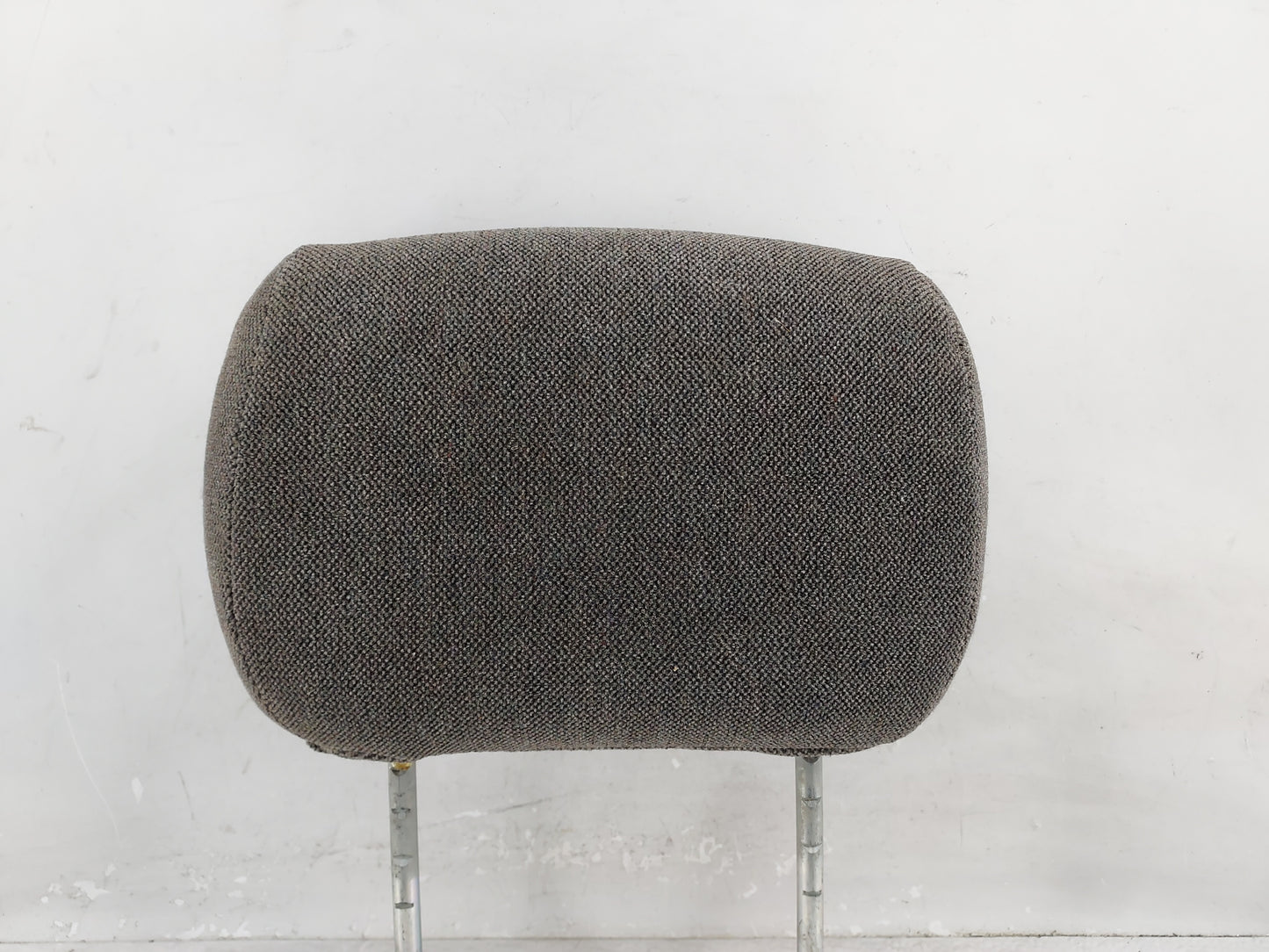 Head Rests 2004 CHEVROLET TRAILBLAZER - Oemusedautoparts1.com