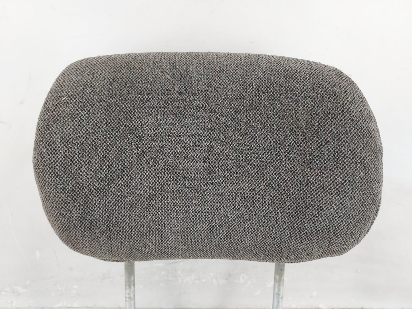 2004 Chevrolet Trailblazer Headrest Head Rest Front Driver Passenger Seat Fits OEM Used Auto Parts - Oemusedautoparts1.com