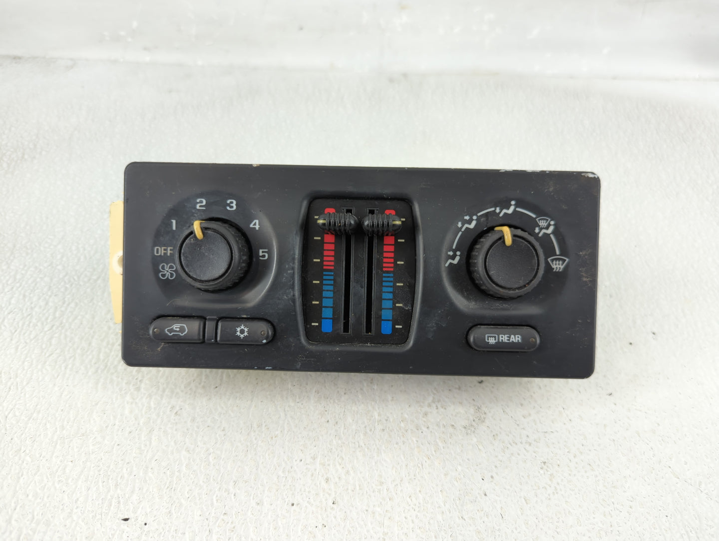 2003-2009 Chevrolet Trailblazer Climate Control Module Temperature AC/Heater Replacement P/N:15195333 Fits OEM Used Auto Par