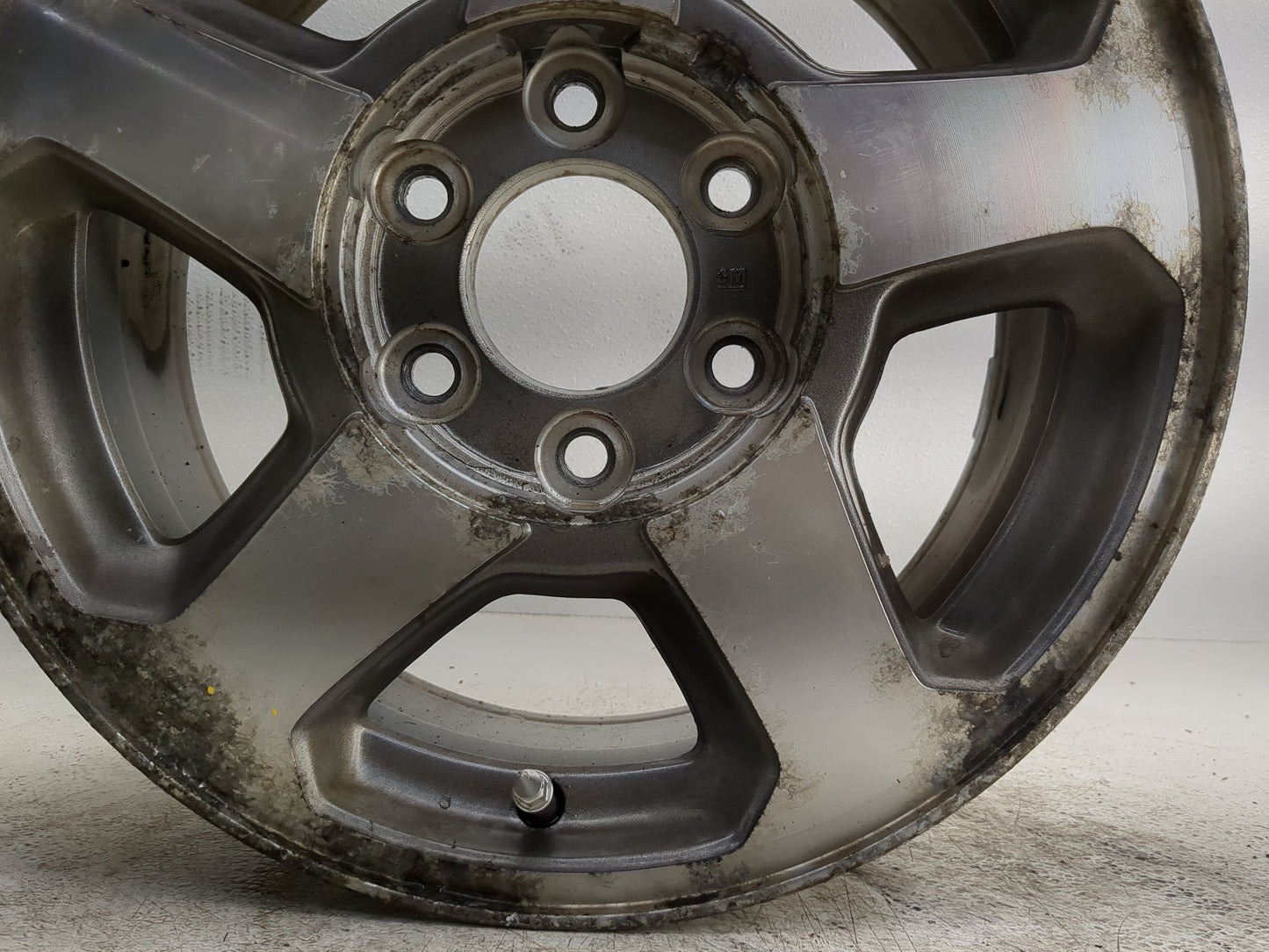 2002-2009 Chevrolet Trailblazer Oem Wheel Rim 1250495 - Oemusedautoparts1.com