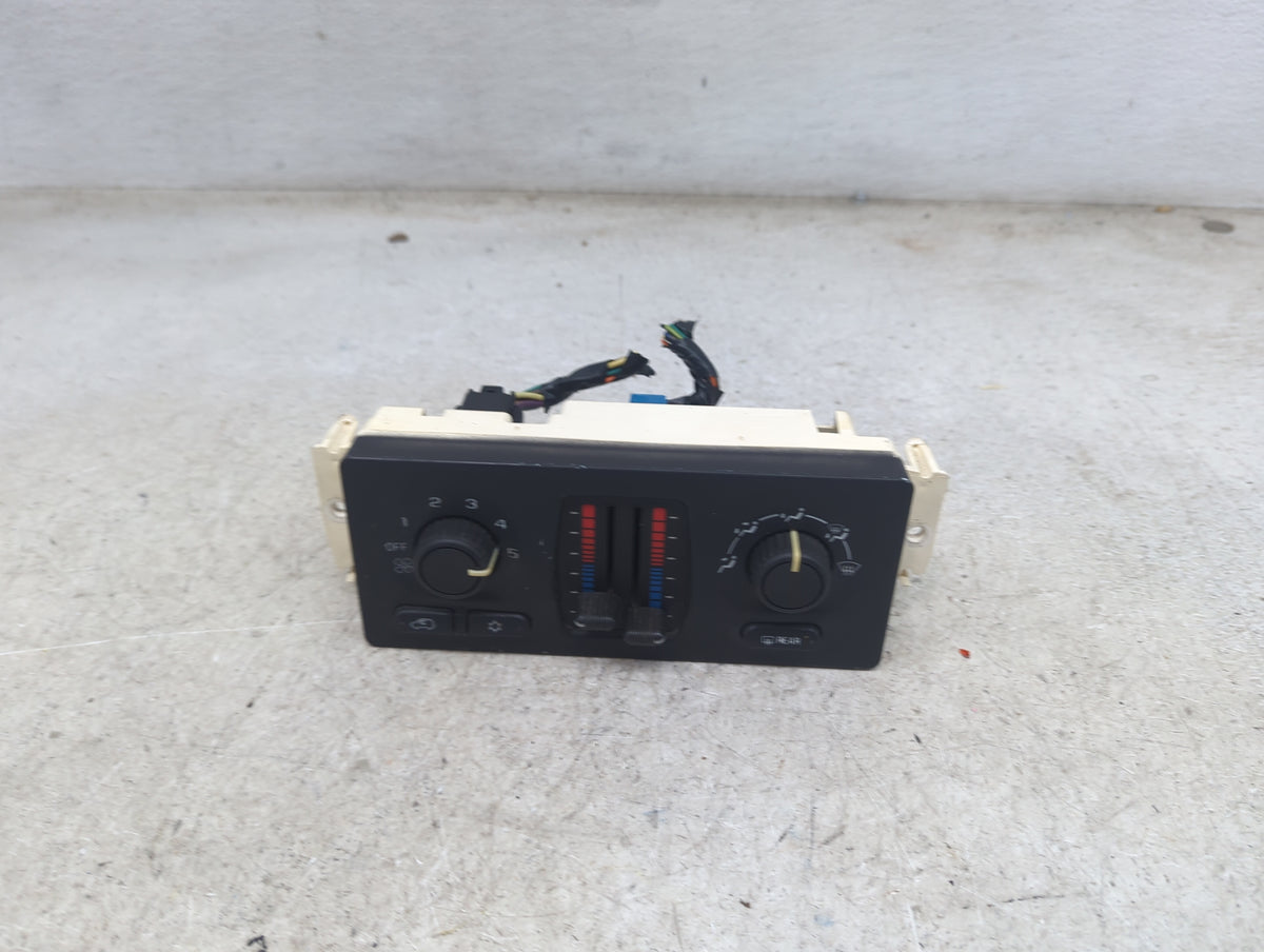 2002-2009 Chevrolet Trailblazer Climate Control Module Temperature AC/Heater Replacement P/N:15195333 Fits OEM Used Auto Par