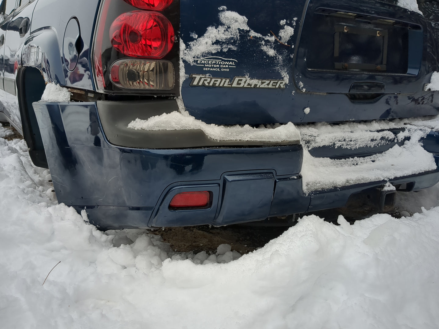 2002-2009 Chevrolet Trailblazer Rear Bumper Assembly Oem 1260132 - Oemusedautoparts1.com