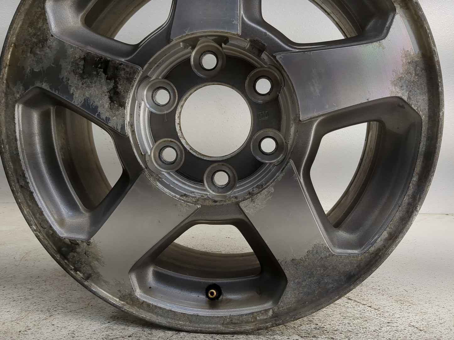 2002-2006 Chevrolet Trailblazer Oem Wheel Rim 1367212 - Oemusedautoparts1.com