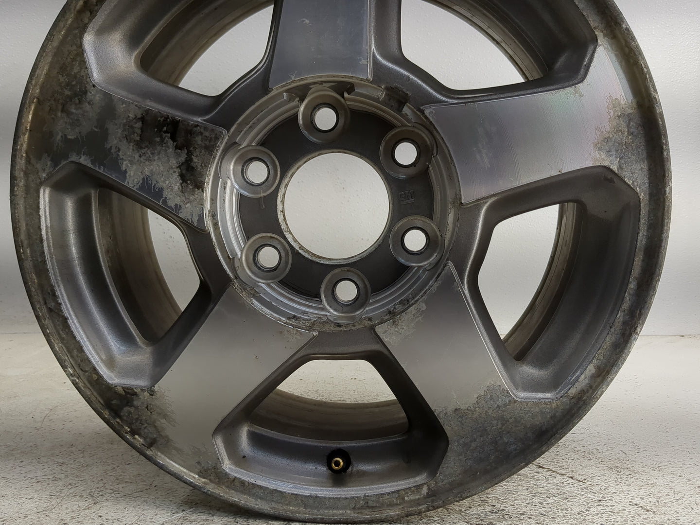 2002-2006 Chevrolet Trailblazer Oem Wheel Rim 1367212 - Oemusedautoparts1.com