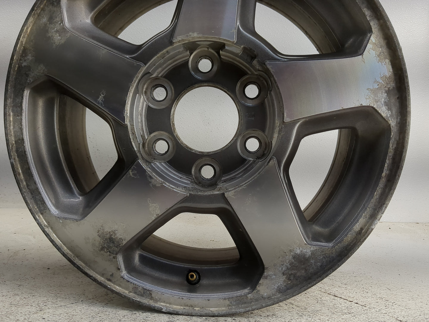 2002-2006 Chevrolet Trailblazer Oem Wheel Rim 1367213 - Oemusedautoparts1.com
