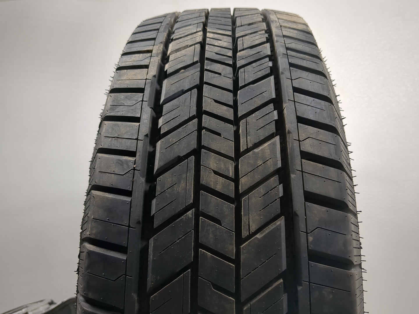 Used Tire 245/70R16 MOHAVE HIGHWAY TERRAIN 111T - Tread Depth 10/32 - Oemusedautoparts1.com
