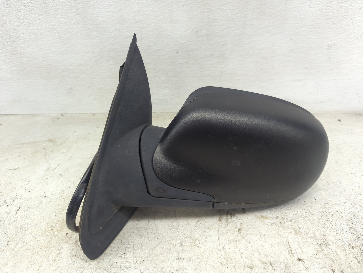 2002-2009 Chevrolet Trailblazer Driver Side View Mirror - Left Door Mirror OEM Used - Oemusedautoparts1.com