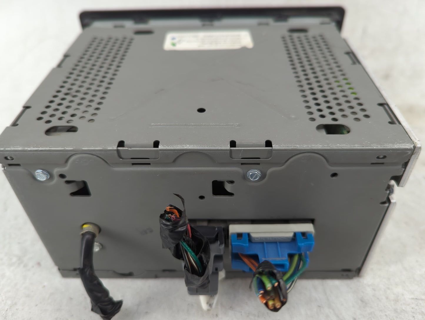 2003-2005 Chevrolet Trailblazer Radio AM FM Cd Player Receiver Replacement Fits Fits 2003 2004 2005 2006 OEM Used Auto Parts