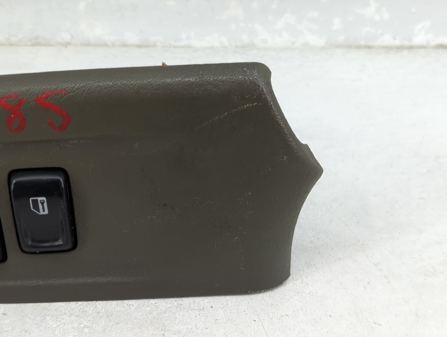2002-2004 Chevrolet Trailblazer Master Power Window Switch Replacement Driver Side Left P/N:15204658 Fits Fits 2002 2003 200