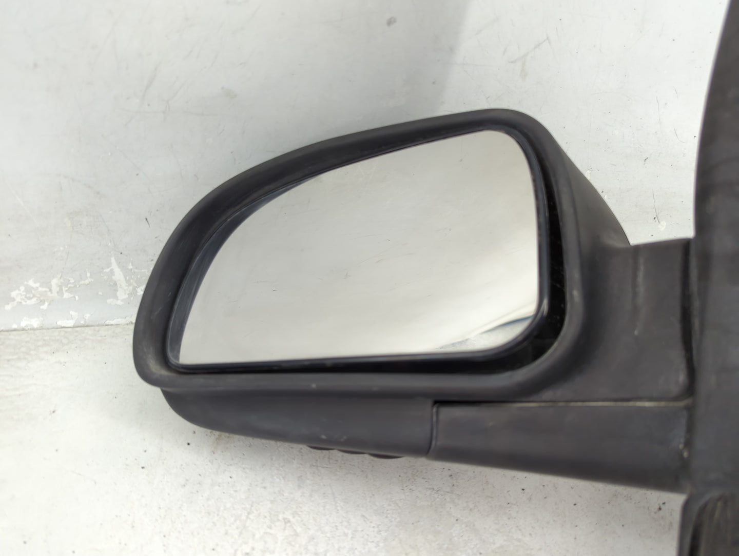 2002-2009 Chevrolet Trailblazer Driver Side View Mirror - Left Door Mirror OEM Used - Oemusedautoparts1.com