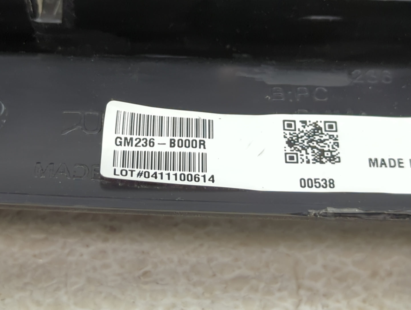 2002-2009 Chevrolet Trailblazer Tail Light Assembly Passenger Right OEM P/N:GM236-B000R Fits OEM Used Auto Parts - Oemusedau