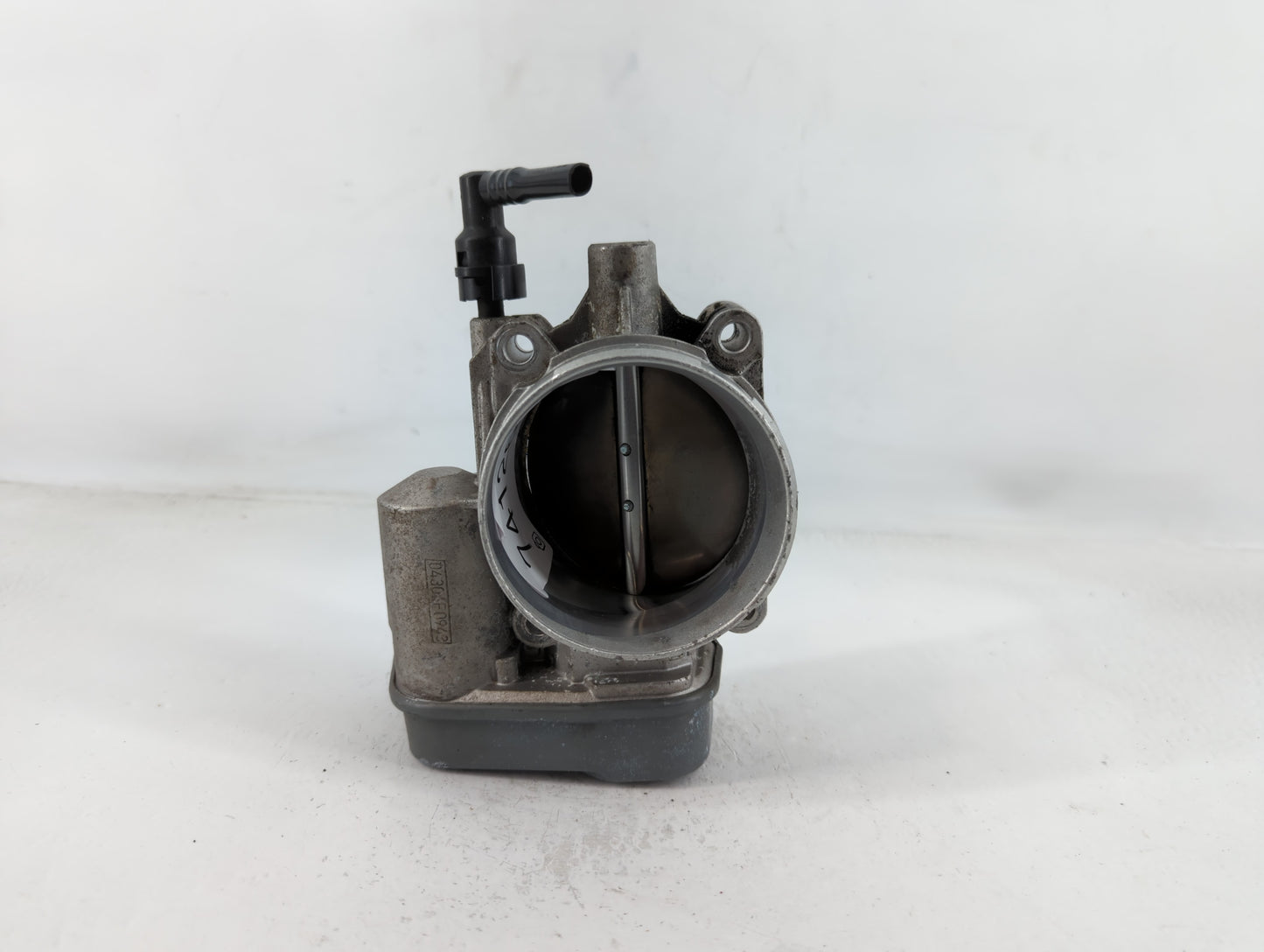 2003-2007 Chevrolet Trailblazer Throttle Body P/N:04304F0943 Fits Fits 2003 2004 2005 2006 2007 OEM Used Auto Parts - Oemuse