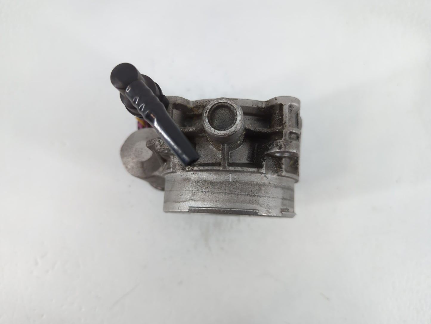 2003-2007 Chevrolet Trailblazer Throttle Body P/N:04304F0943 Fits Fits 2003 2004 2005 2006 2007 OEM Used Auto Parts - Oemuse
