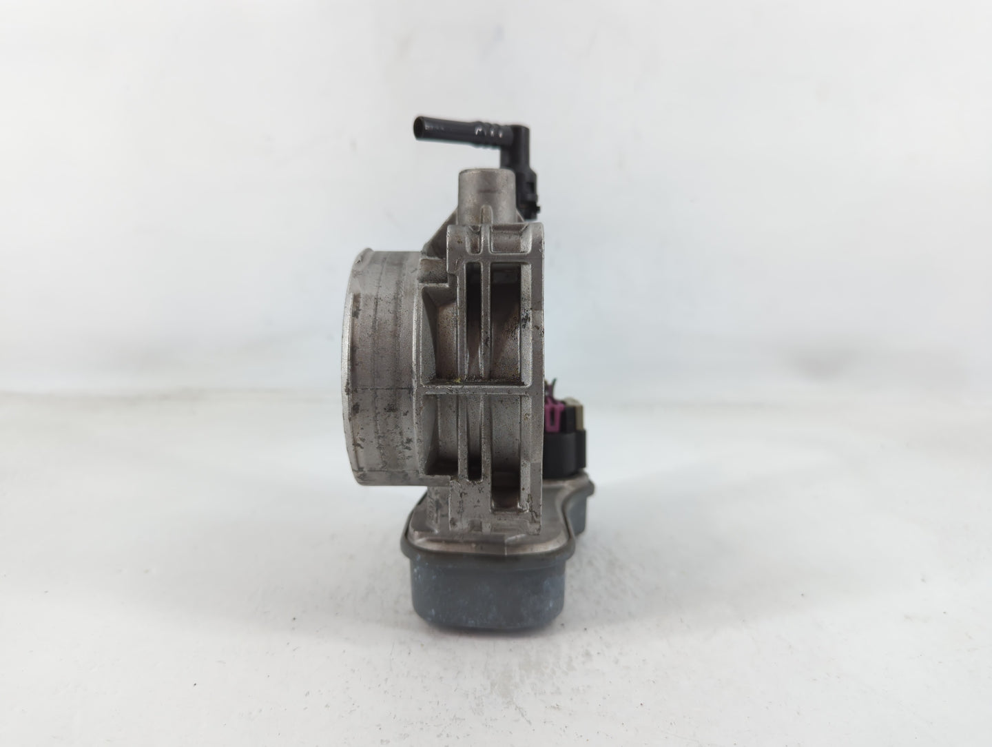 2003-2007 Chevrolet Trailblazer Throttle Body P/N:04304F0943 Fits Fits 2003 2004 2005 2006 2007 OEM Used Auto Parts - Oemuse