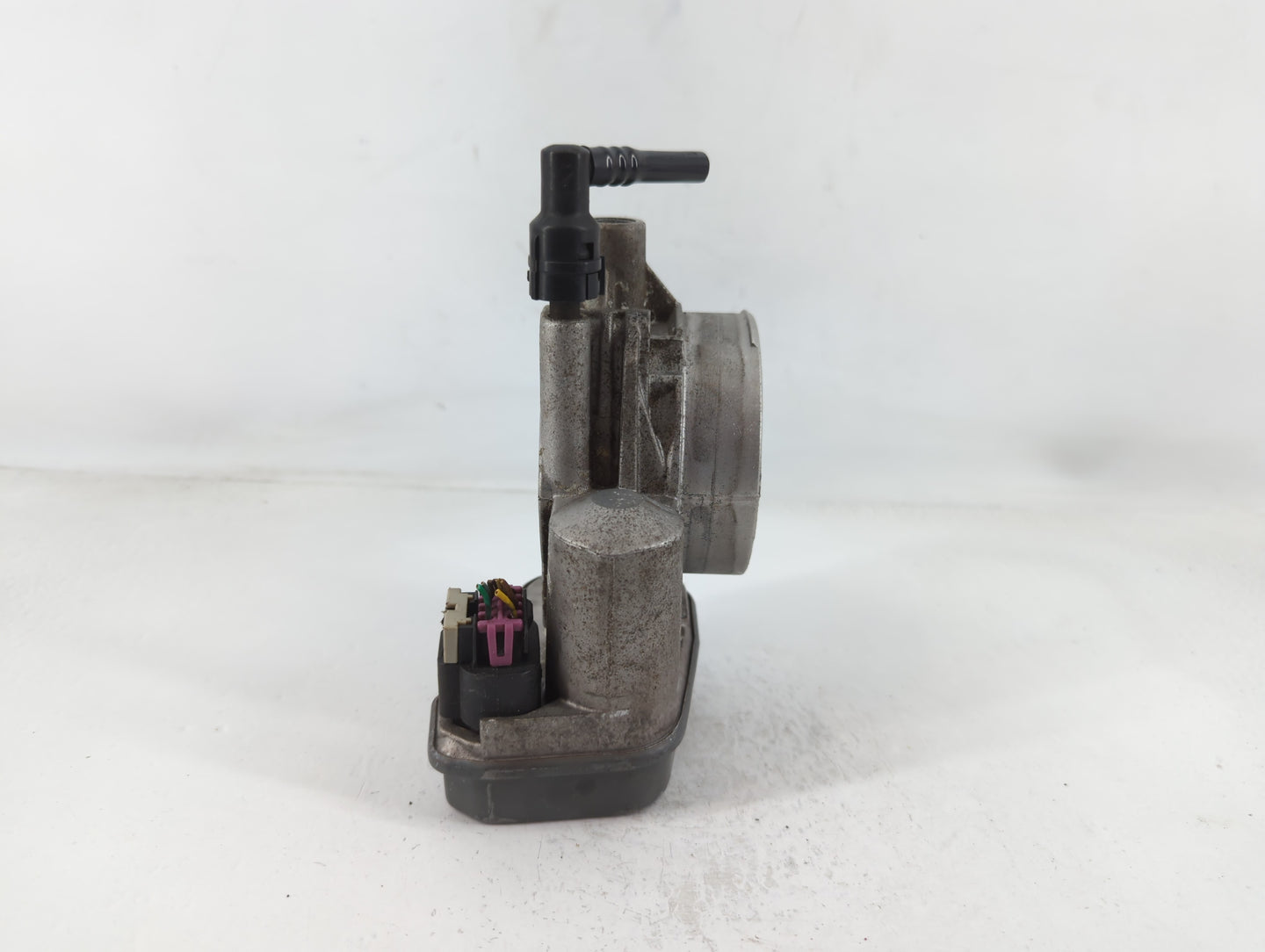 2003-2007 Chevrolet Trailblazer Throttle Body P/N:04304F0943 Fits Fits 2003 2004 2005 2006 2007 OEM Used Auto Parts - Oemuse