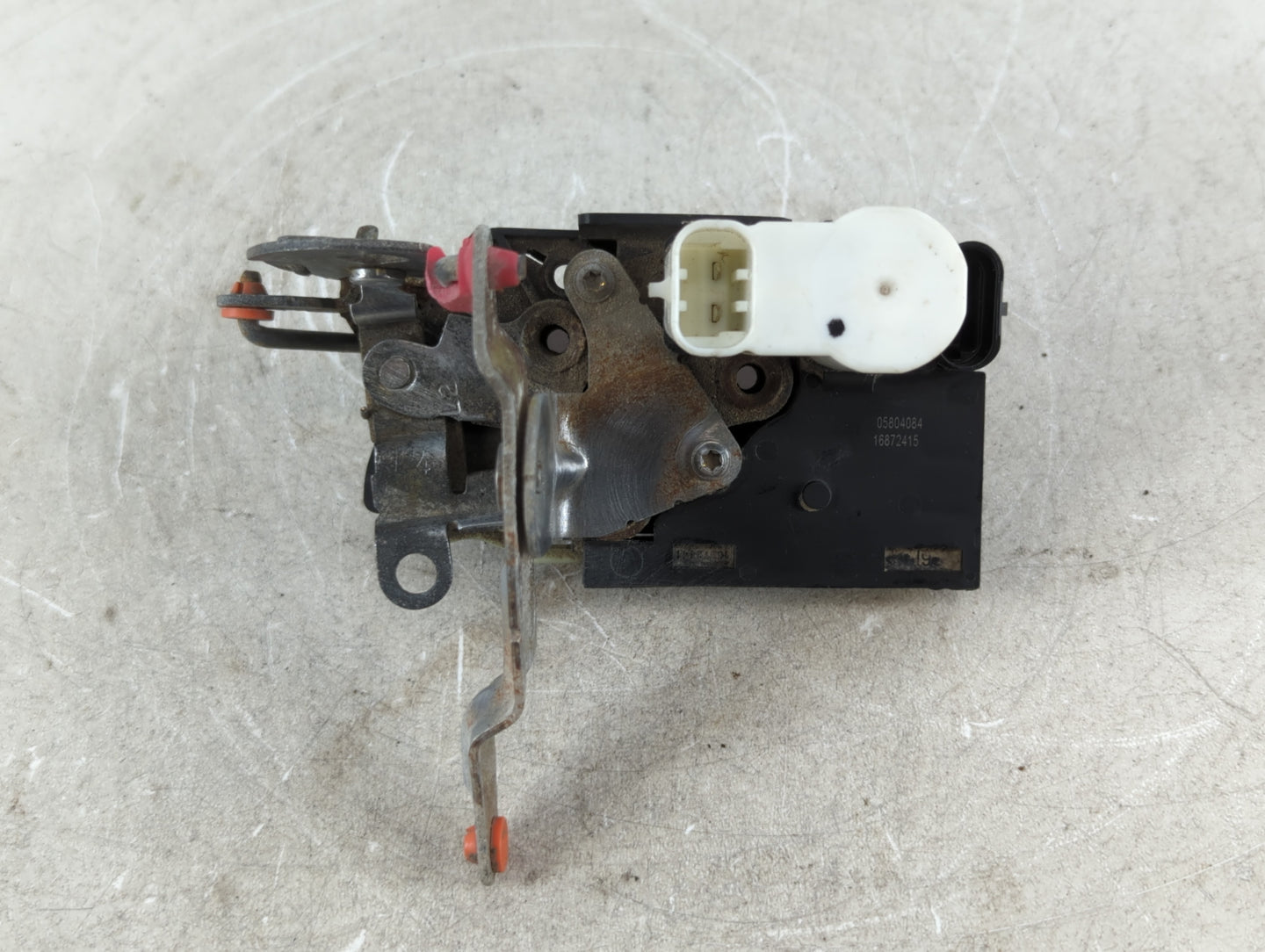 2004 Chevrolet Trailblazer Hood Latch Assembly Black - Oemusedautoparts1.com