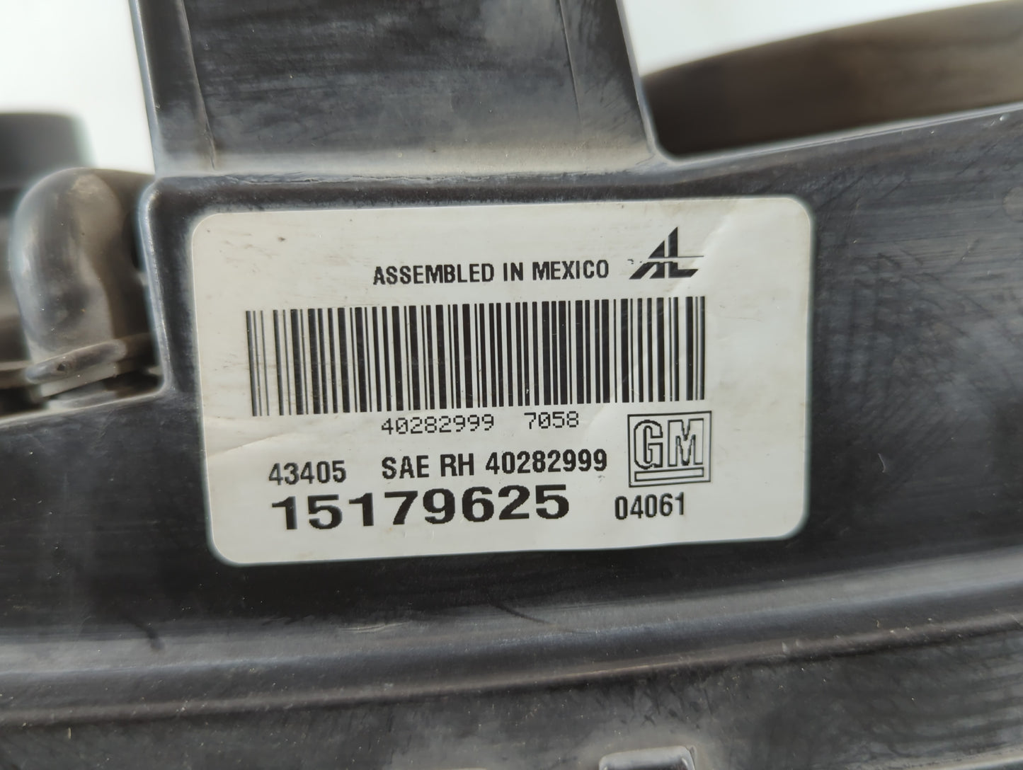 2002-2009 Chevrolet Trailblazer Driver Left Oem Head Light Headlight Lamp - Oemusedautoparts1.com