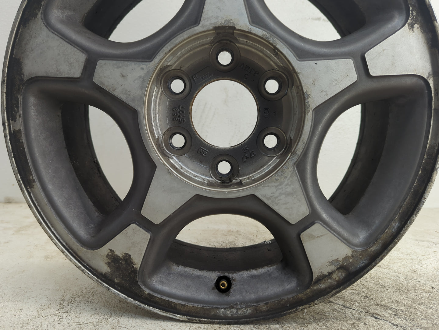 2004-2006 Chevrolet Trailblazer Ext Oem Wheel Rim - Oemusedautoparts1.com