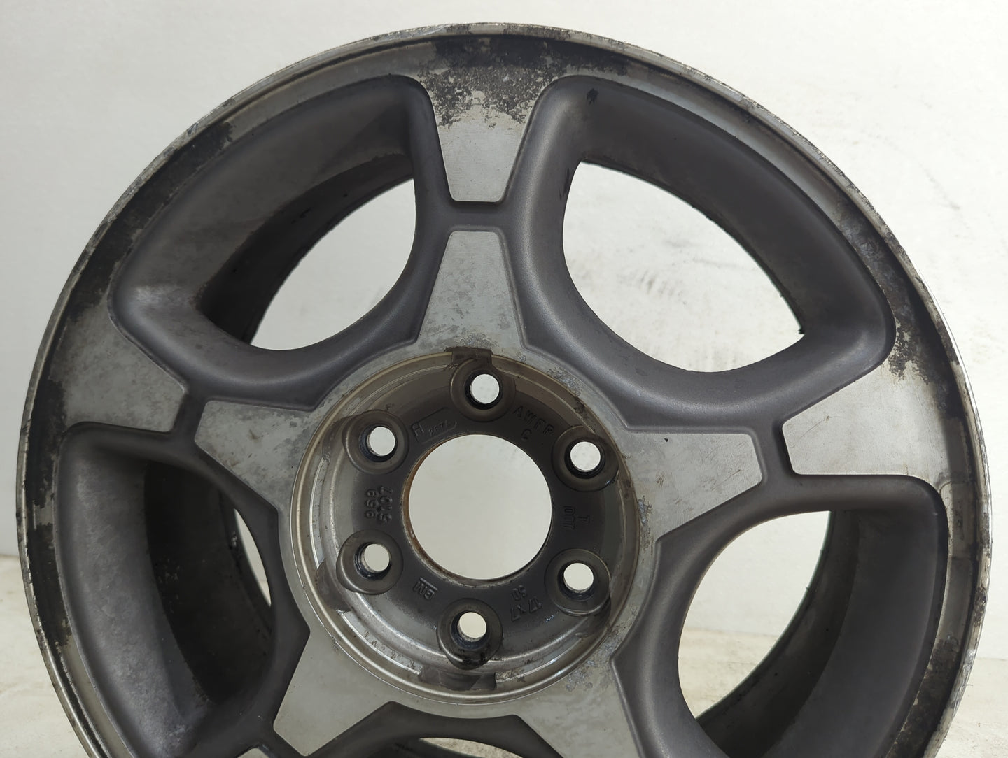 2004-2006 Chevrolet Trailblazer Ext Oem Wheel Rim - Oemusedautoparts1.com