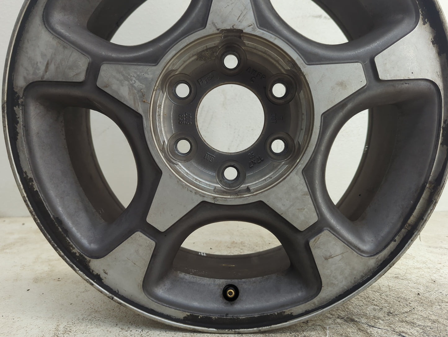 2004-2006 Chevrolet Trailblazer Ext Oem Wheel Rim - Oemusedautoparts1.com