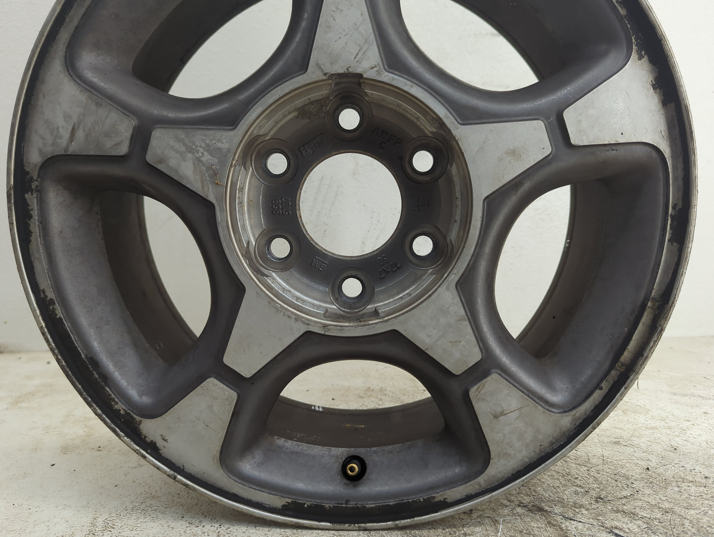 2004-2006 Chevrolet Trailblazer Ext Oem Wheel Rim - Oemusedautoparts1.com