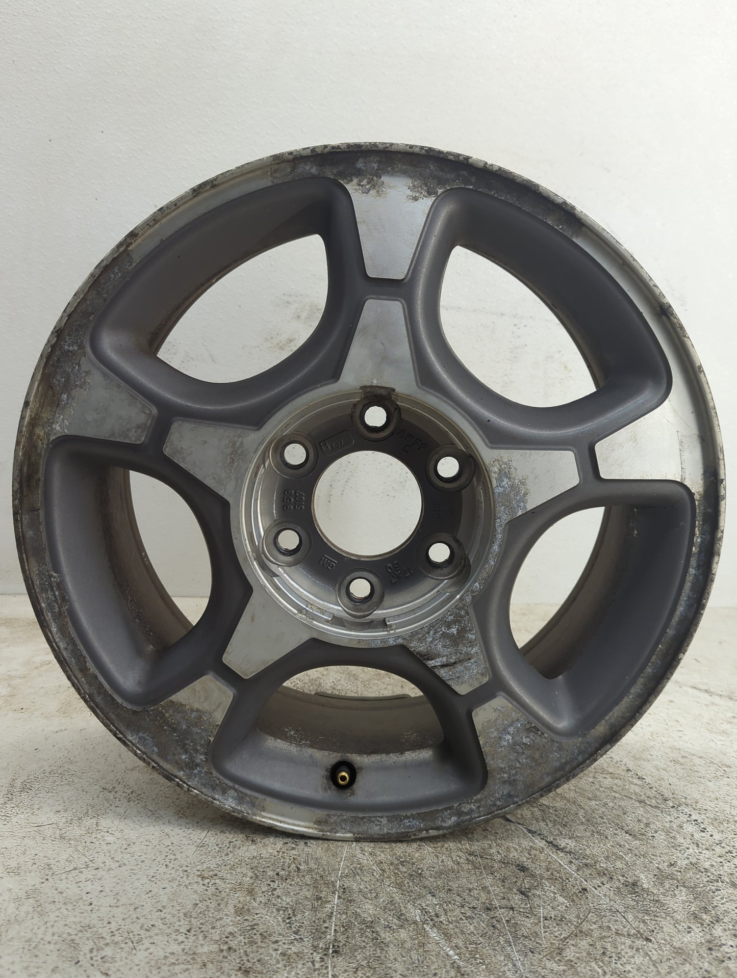 2004-2006 Chevrolet Trailblazer Ext Oem Wheel Rim - Oemusedautoparts1.com